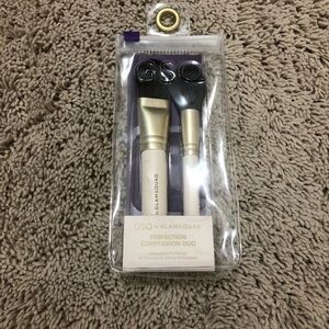 Two pack makeup brush